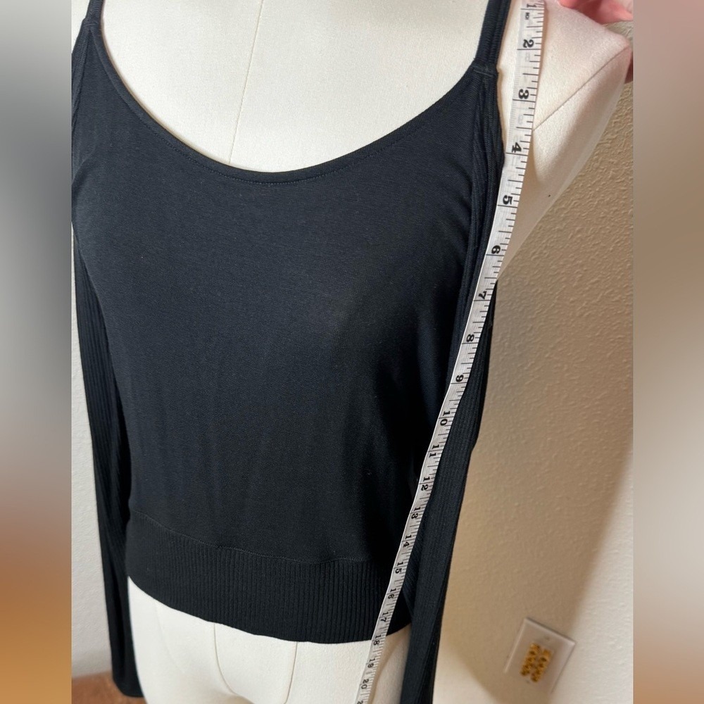 NWOT Alo Yoga Evolve Long Sleeve Top - Picture 9 of 9